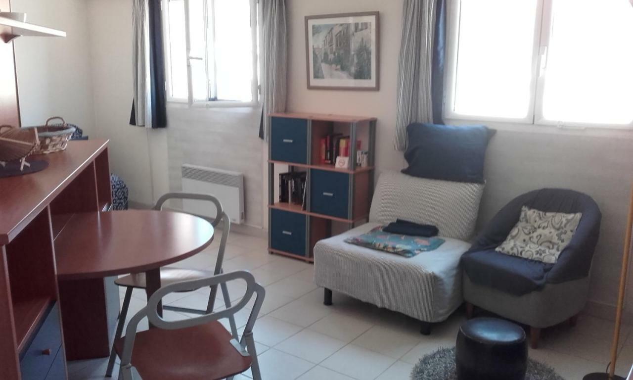22 Place Saint-Roch Мантон Екстер'єр фото